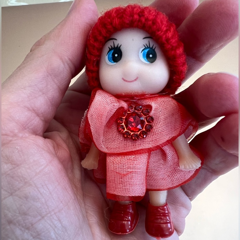 Elf red mini baby doll red dress shelf gem toy